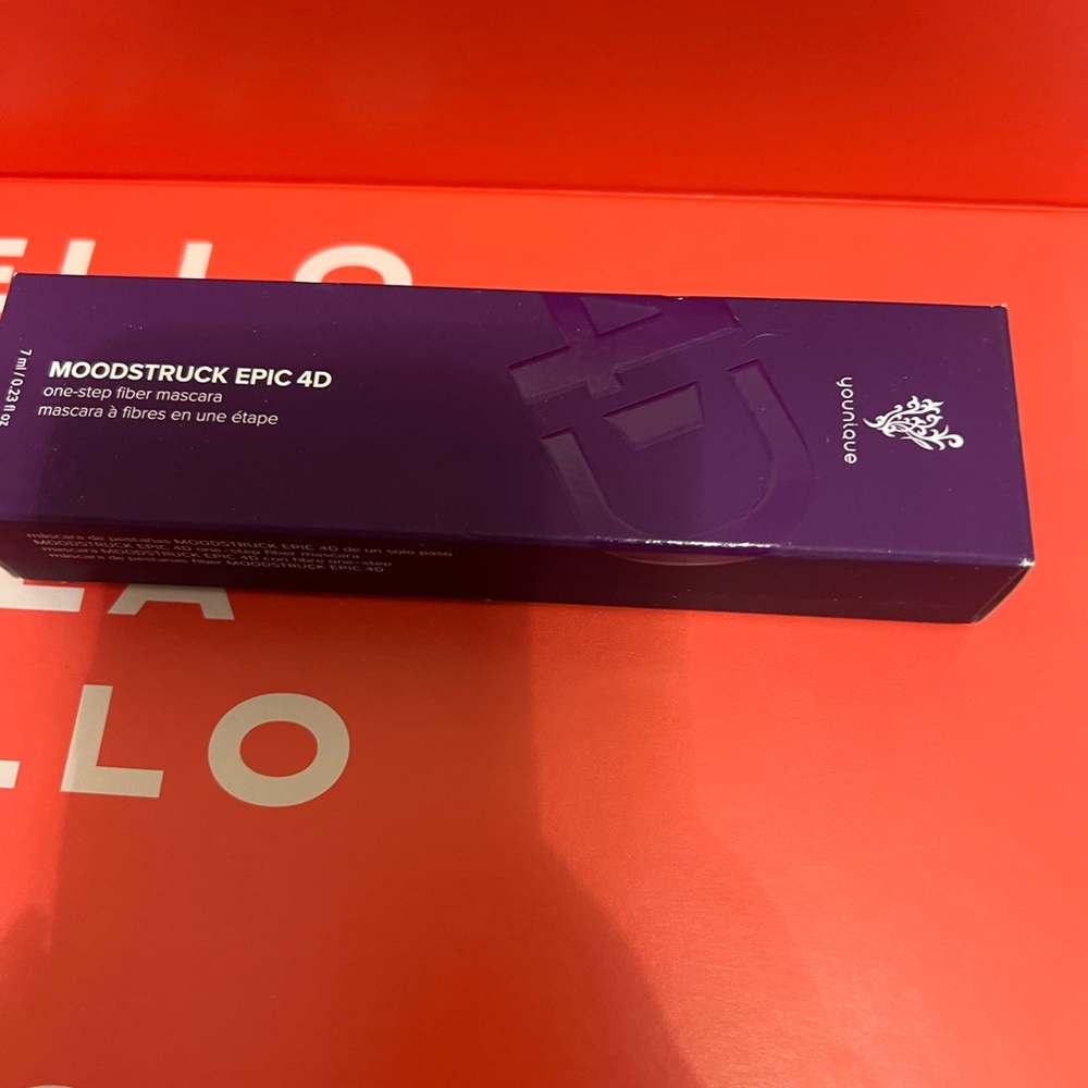 Younique Moodstruck Epic 4D Mascara in Purple Box